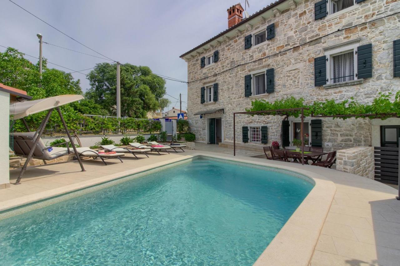 Cozy Zita With Private Pool Near Town Center Poreč