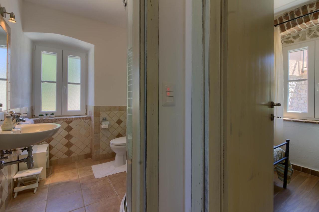 Cozy Zita With Private Pool Near Town Center Villa