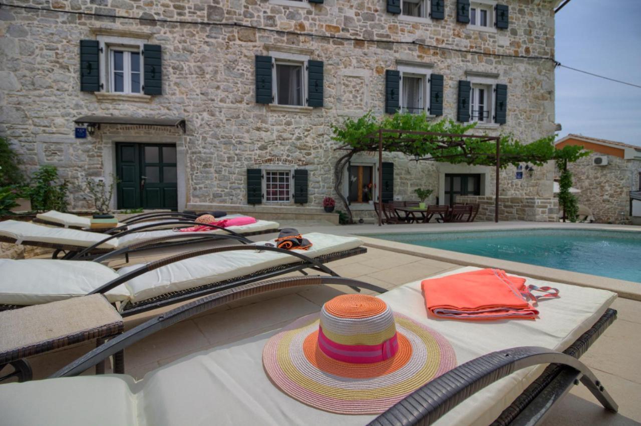 Villa Cozy Zita With Private Pool Near Town Center Poreč